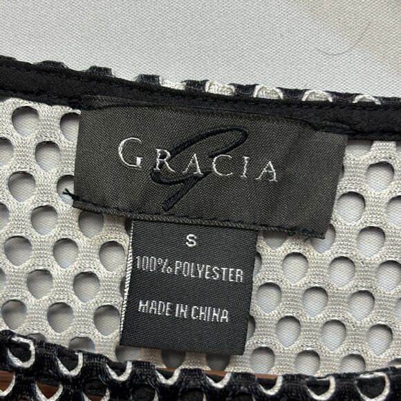 Gracia Women Laser Cut Sleeveless Top Blouse Size Small Black Peplum D064 -11 - Picture 8 of 14